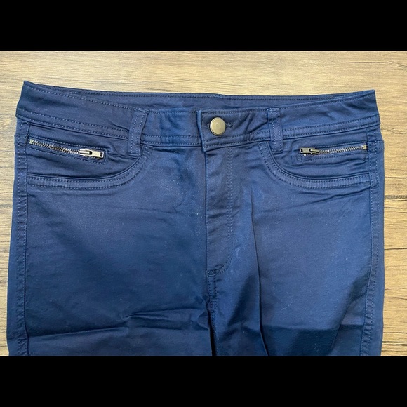 Mango: Blue Jeans - Picture 2 of 5